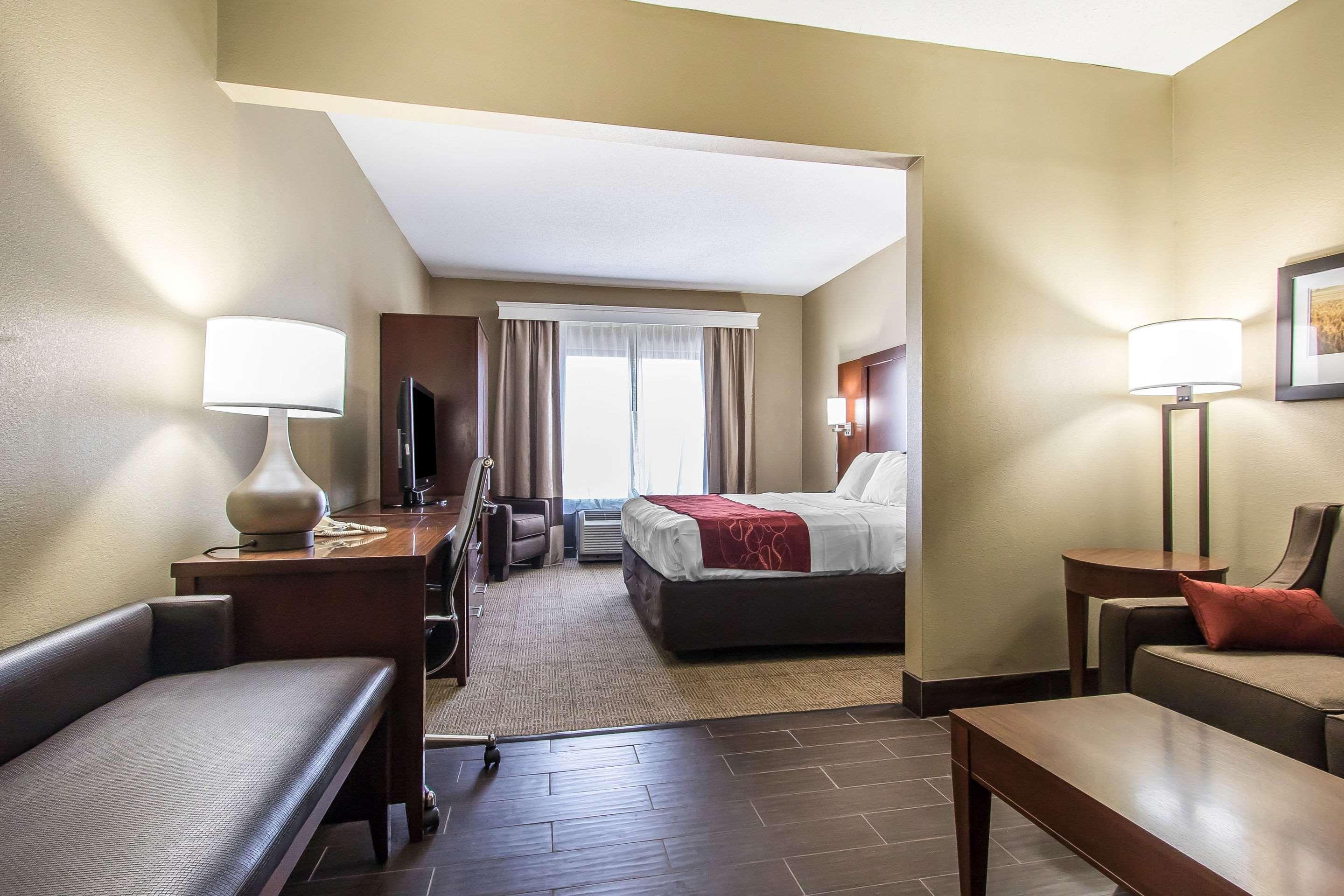 Comfort Suites Effingham Bagian luar foto